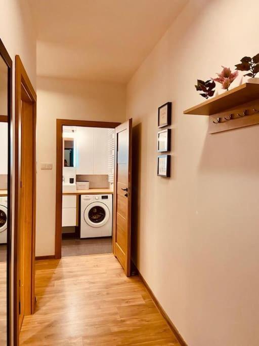 Spacious,Stylish And Comfortable 2 Room Apartment With Million Dollar View Varsavia Esterno foto